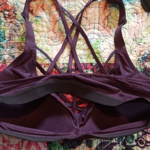 3/$30!Victoria's Secret Sports Bra Size 34C - Picture 3 of 4